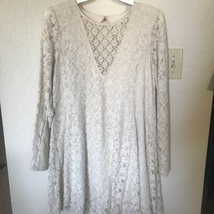 Abercrombie and Fitch Cream Long Sleeve Dress